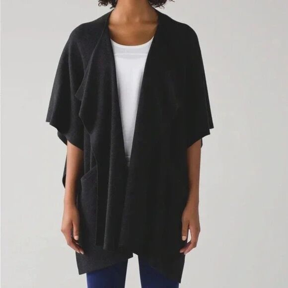 LULULEMON Top Womens One Size Heathered Black After Asana Wrap Sweater Cape - Picture 1 of 7